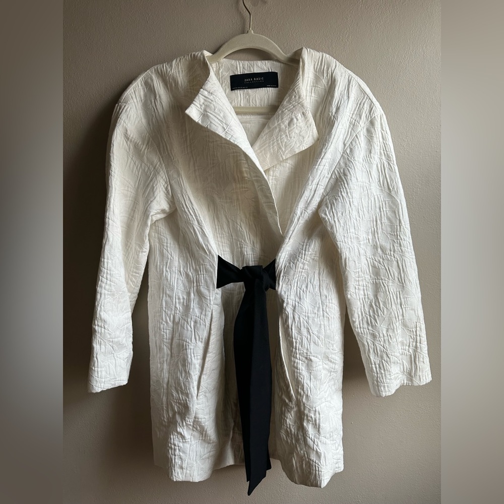 Zara White Textured Jacket/blazer with Black Tie